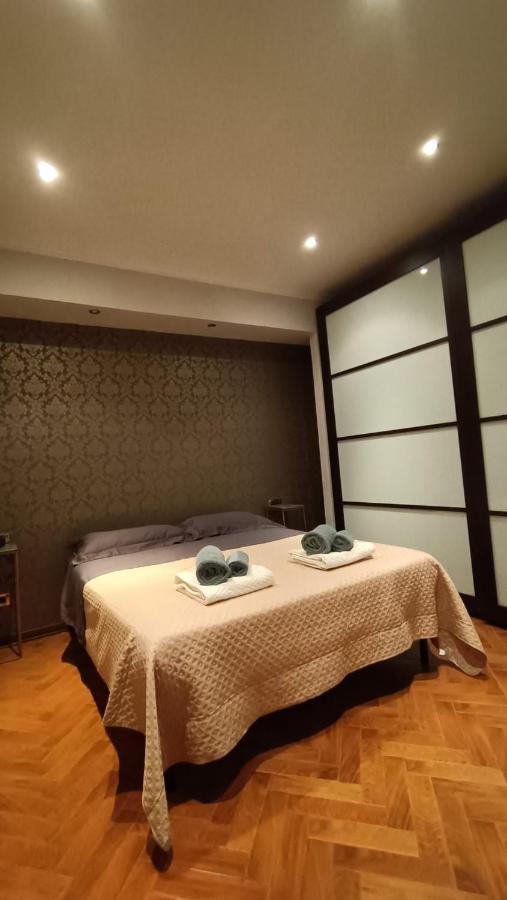 Domus Vacanze Romane エクステリア 写真