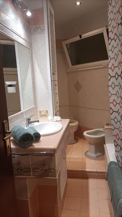 Domus Vacanze Romane エクステリア 写真